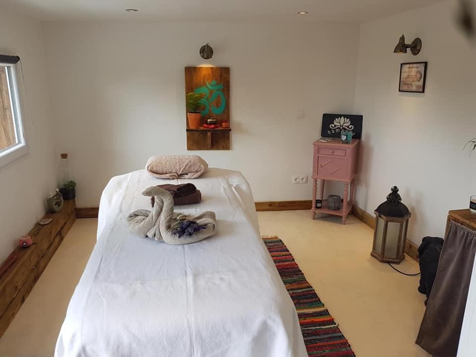 Bed and Breakfast La Belmontaise Beaumont-sur-Sarthe Zewnętrze zdjęcie